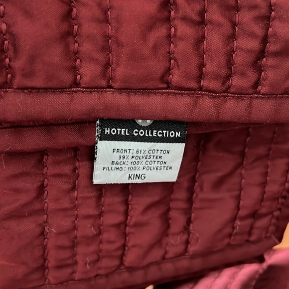 Macy’s Hotel Collection King Comforter Set - Picture 3 of 4